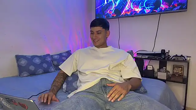 SexxxySquirterStev777 online show from 07.23.26