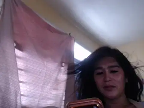 Snapshot of KylieXKendall chatting on 05.13.26 KylieXKendall online show from 05.13.26