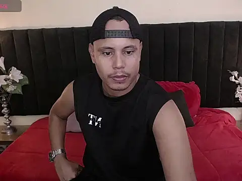 Snapshot of noah_oliver1 chatting on 05.30.26 noah oliver1 online show from 05.30.26