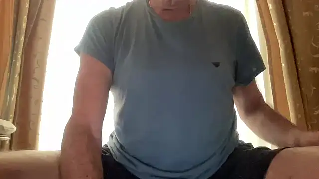 Snapshot of henrybull007 chatting on 06.15.26 henrybull007 online show from 06.15.26
