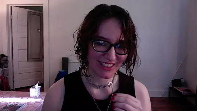 Snapshot of AnnywnBelle chatting on 05.05.26 AnnywnBelle online show from 05.05.26