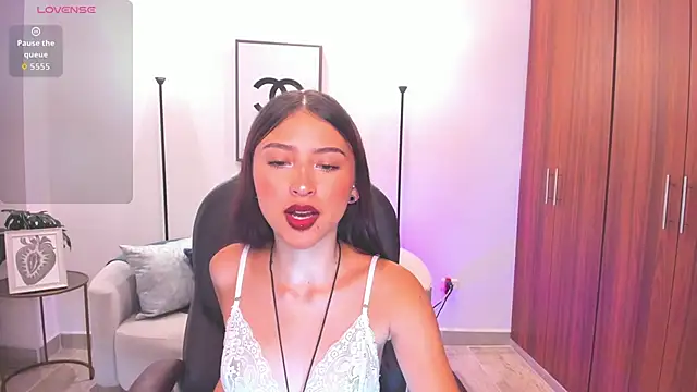 Nikky sweett  online show from 05.23.26