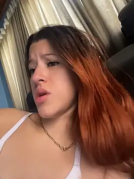 Snapshot of Ally_sunnn chatting on 05.17.26 Ally sunnn online show from 05.17.26