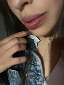 Yenifer 27 online show from 04.29.26