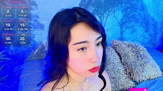 Snapshot of AshleyGross_ chatting on 05.08.26 AshleyGross online show from 05.08.26