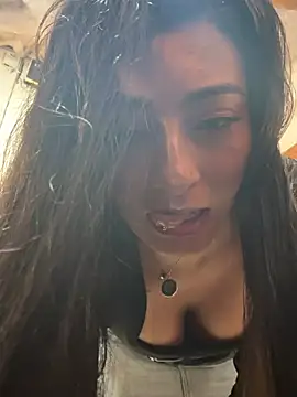 Snapshot of IsabellaMariet chatting on 07.20.26 IsabellaMariet online show from 07.20.26