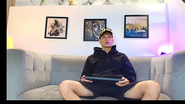 Snapshot of KING_BOYS2026 chatting on 06.19.26 KING BOYS2026 online show from 06.19.26