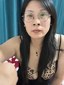 yeye 023 online show from 04.30.26