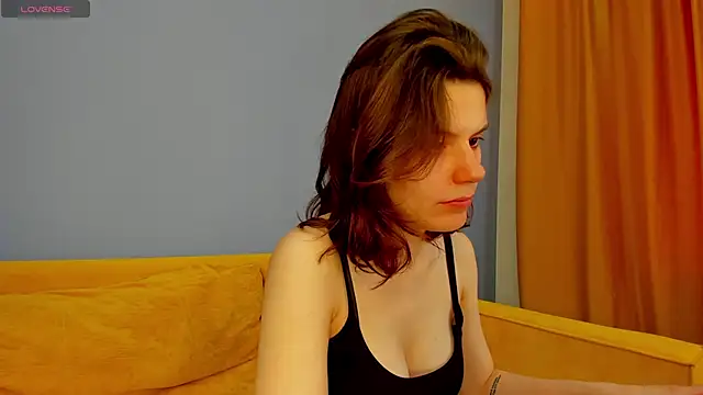 Snapshot of Kira_Be11 chatting on 05.31.26 Kira Be11 online show from 05.31.26