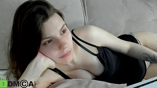 Snapshot of Kira_Be11 chatting on 06.01.26 Kira Be11 online show from 06.01.26