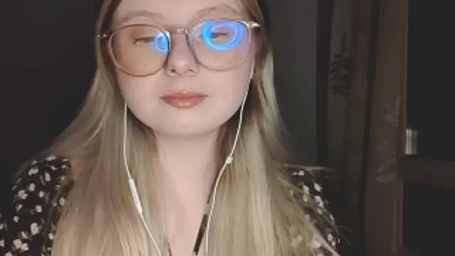 YukiBlush online show from 04.30.26