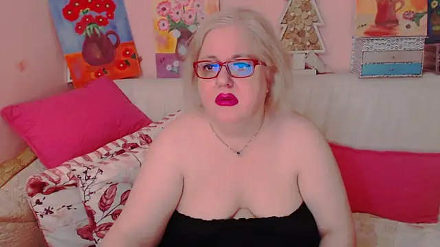 Snapshot of Maturelove_xxx chatting on 06.25.26 Maturelove xxx online show from 06.25.26