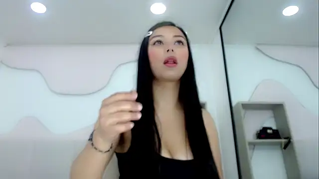 GiannaHott online show from 05.02.26