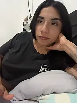 Snapshot of InesD_Arcy chatting on 05.29.26 InesD Arcy online show from 05.29.26