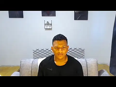 Snapshot of Ian_Arcia chatting on 06.10.26 Ian Arcia online show from 06.10.26
