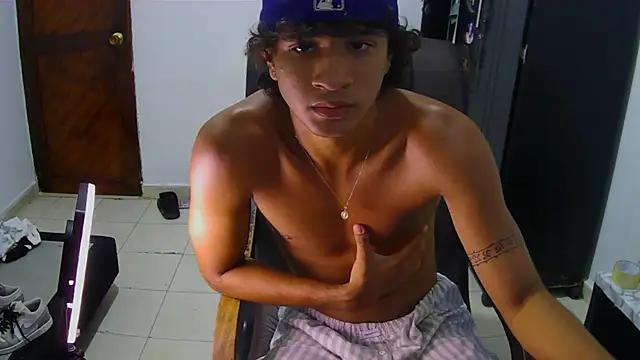 Snapshot of Hansel_take chatting on 07.07.26 Hansel take online show from 07.07.26