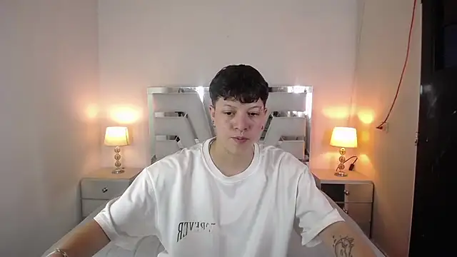 Snapshot of Asher_addamss_ chatting on 04.30.26 Asher addamss online show from 04.30.26