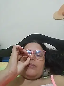 Snapshot of Bella_Morena27 chatting on 05.26.26 Bella Morena27 online show from 05.26.26