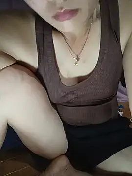 Hazel Nova online show from 06.15.26