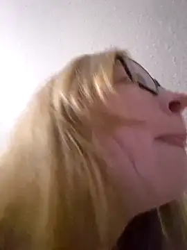 Freaky-Doll online show from 05.22.26
