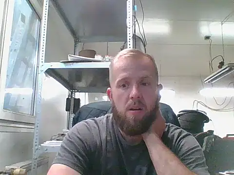 Snapshot of bardiauto chatting on 06.02.26 bardiauto online show from 06.02.26