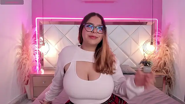 Snapshot of Sabrinaleblanc chatting on 06.23.26 Sabrinaleblanc online show from 06.23.26