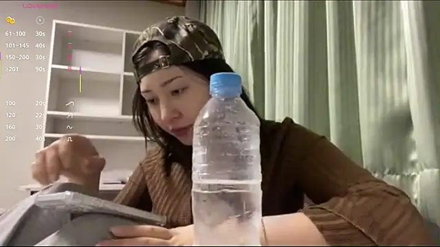 Snapshot of Sonata_Asky chatting on 06.17.26 Sonata Asky online show from 06.17.26