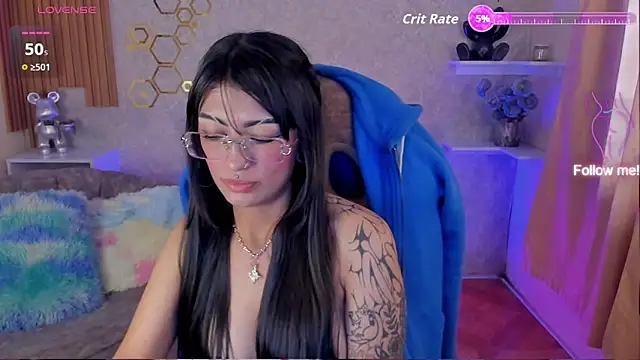Snapshot of mia_smoke_ chatting on 05.11.26 mia smoke online show from 05.11.26