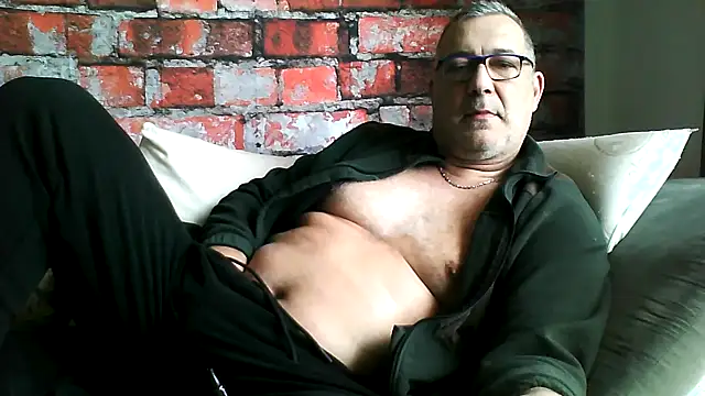 Soloyan online show from 12.14.25