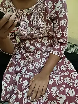 Snapshot of Seema_yadav01 chatting on 06.29.26 Seema yadav01 online show from 06.29.26
