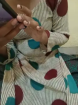 Snapshot of Seema_yadav01 chatting on 07.04.26 Seema yadav01 online show from 07.04.26