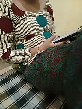 Snapshot of Seema_yadav01 chatting on 07.08.26 Seema yadav01 online show from 07.08.26