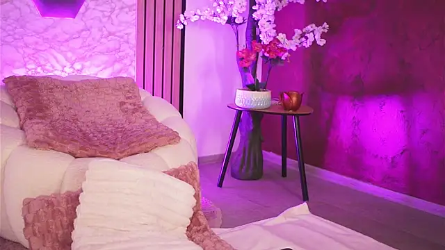 Kira Krush online show from 07.13.26