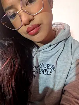 Snapshot of Hot_Sophy_ chatting on 07.10.26 Hot Sophy online show from 07.10.26