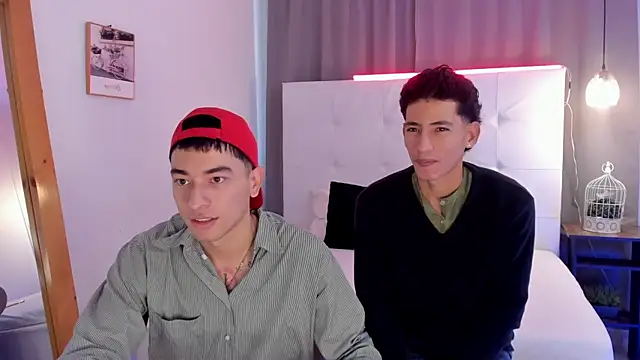 Alejo-and-Thiago online show from 05.05.26
