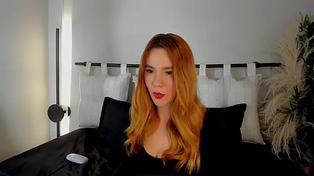 Snapshot of _zoe_3 chatting on 05.09.26 zoe 3 online show from 05.09.26