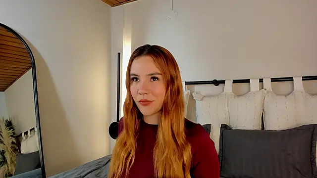 Snapshot of _zoe_3 chatting on 05.12.26 zoe 3 online show from 05.12.26