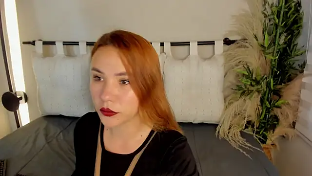 Snapshot of _zoe_3 chatting on 05.20.26 zoe 3 online show from 05.20.26