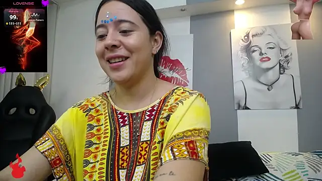 Snapshot of _tamara_priya_ chatting on 06.25.26 tamara priya online show from 06.25.26