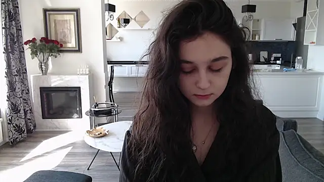 cute lilia online show from 05.05.26
