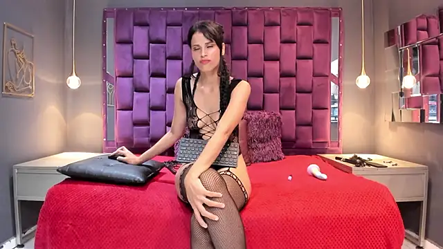 Snapshot of AlesiaLara chatting on 06.01.26 AlesiaLara online show from 06.01.26