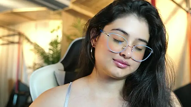 Snapshot of Madison_Flame chatting on 06.01.26 Madison Flame online show from 06.01.26