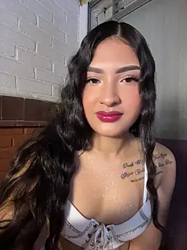 Snapshot of SabrinaX_X chatting on 06.01.26 SabrinaX X online show from 06.01.26