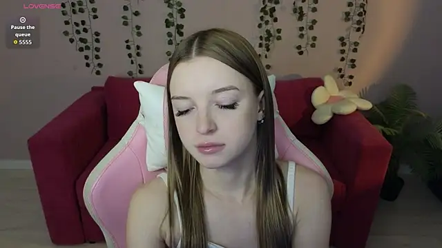 Snapshot of Eva_Th0mpson chatting on 07.08.26 Eva Th0mpson online show from 07.08.26