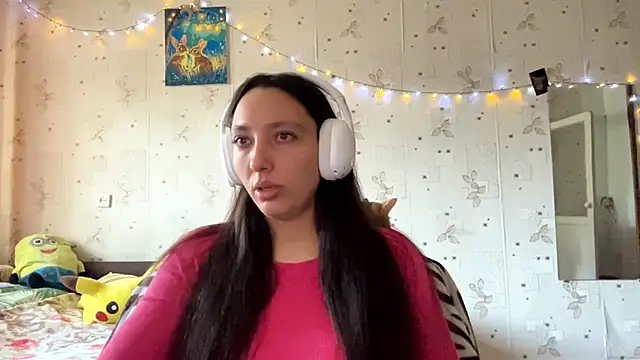 SheeringGape online show from 05.18.26