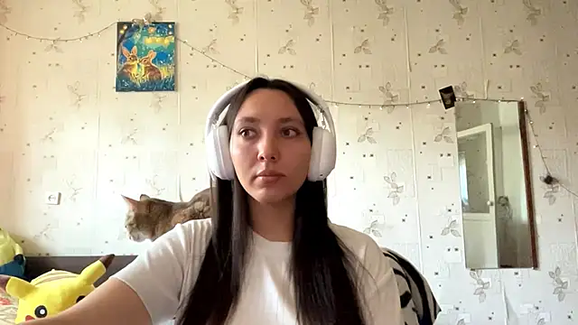 SheeringGape online show from 05.19.26