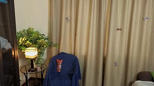 Snapshot of JolieDerringer chatting on 05.16.26 JolieDerringer online show from 05.16.26