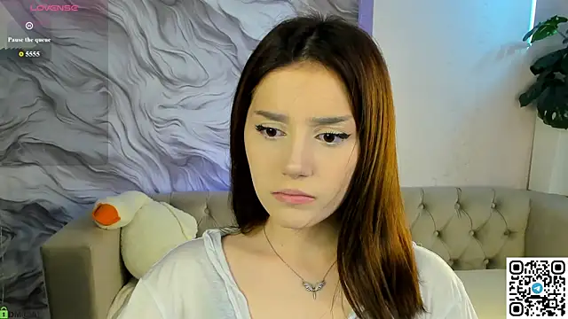 Snapshot of Lonny_Peach chatting on 07.31.26 Lonny Peach online show from 07.31.26