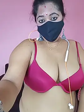 Snapshot of Polly-bhabi chatting on 05.29.26 Polly-bhabi online show from 05.29.26