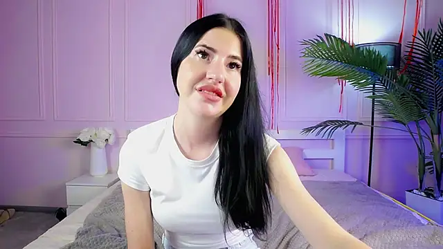 Snapshot of Emily_xoo chatting on 06.08.26 Emily xoo online show from 06.08.26